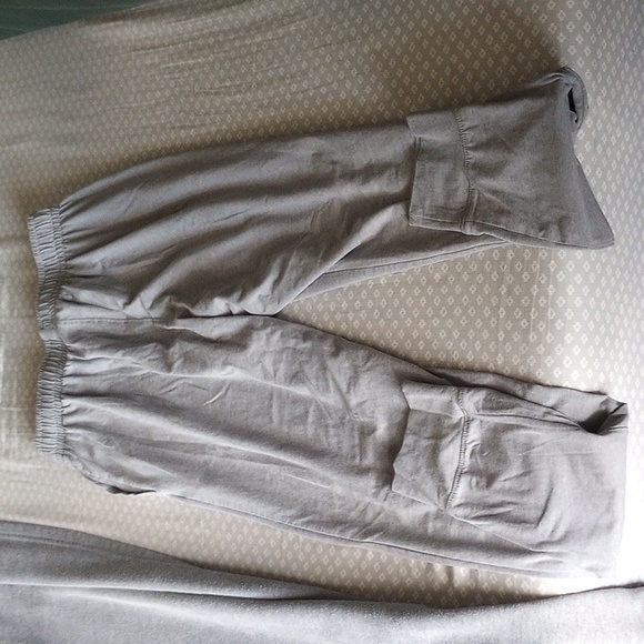 Washed New Under Armor Boys Joggers - Picture 3 of 3